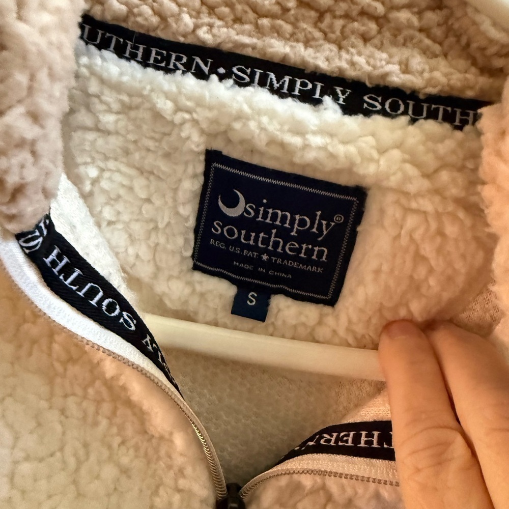 Simply Southern Ultra Soft Sherpa
Fleece Quarter Zip Pullover - Picture 5 of 9